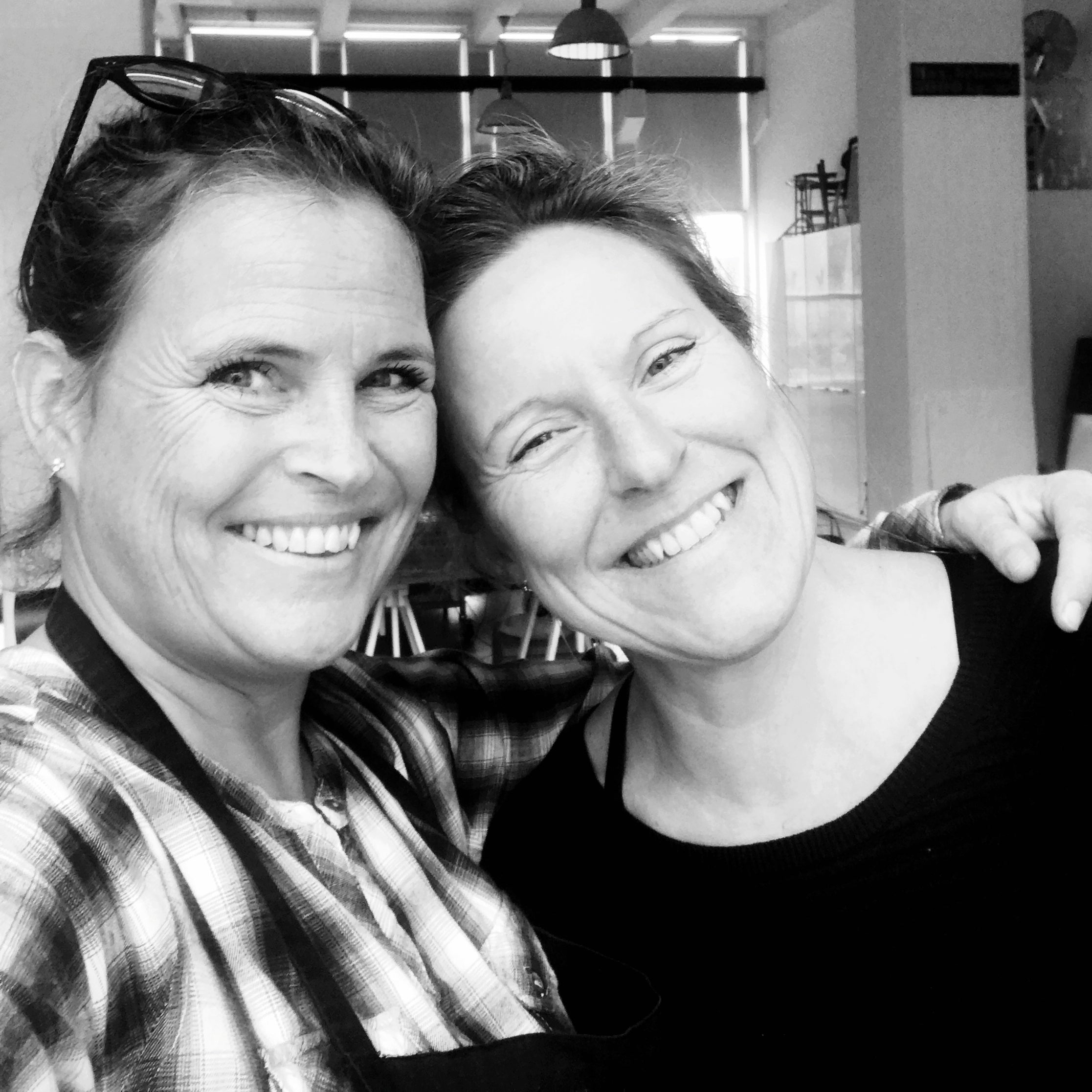 Autorenfoto Marie Melchior und Betina Hastoft